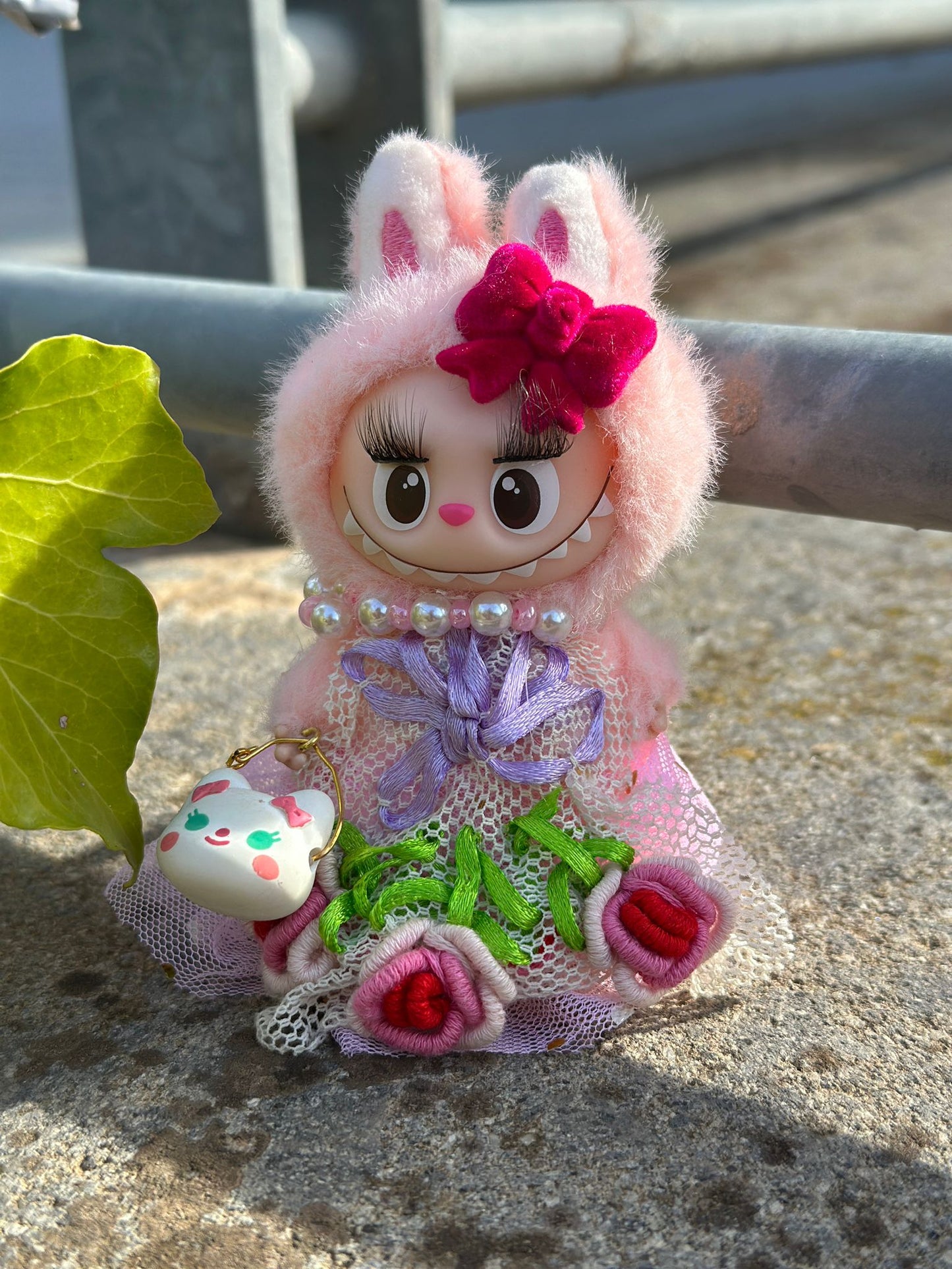 Charmbag Pin for Love Pink lettera U