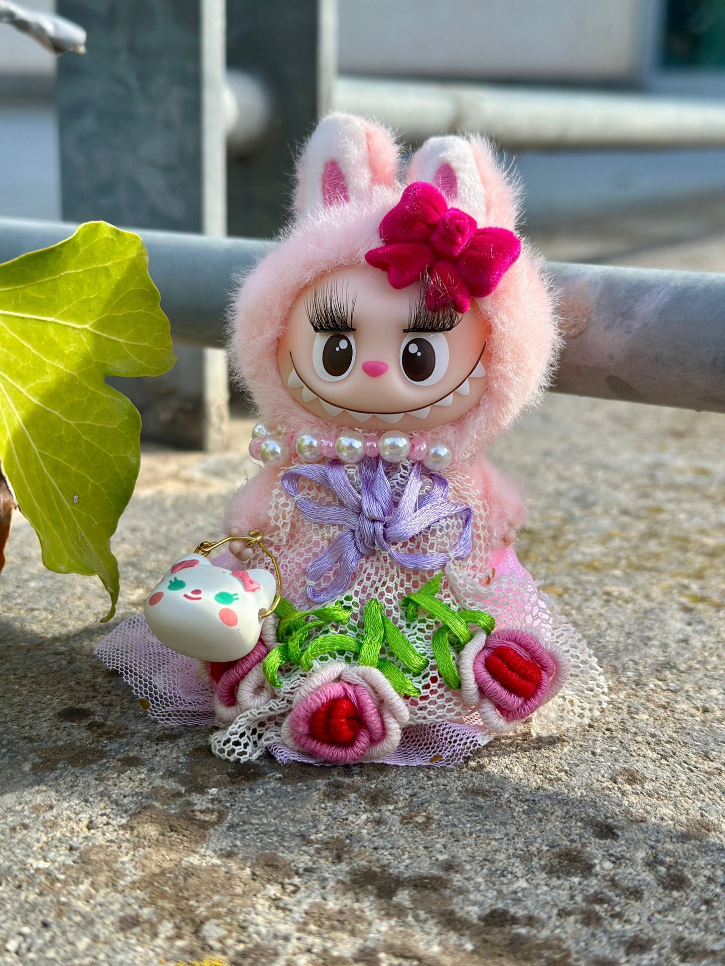 Charmbag Pin for Love Pink lettera U