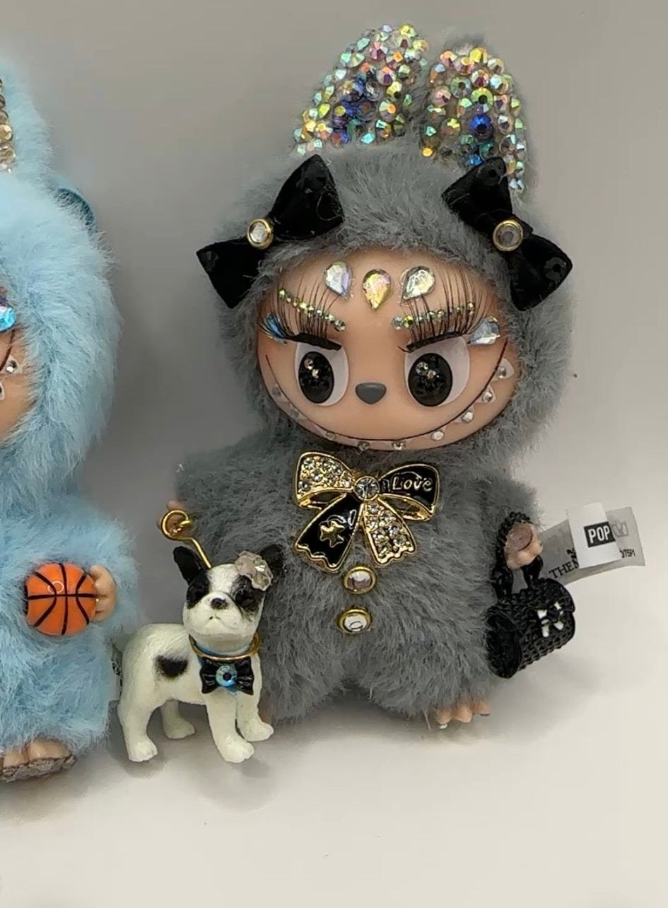 Charmbag Pin for Love grey