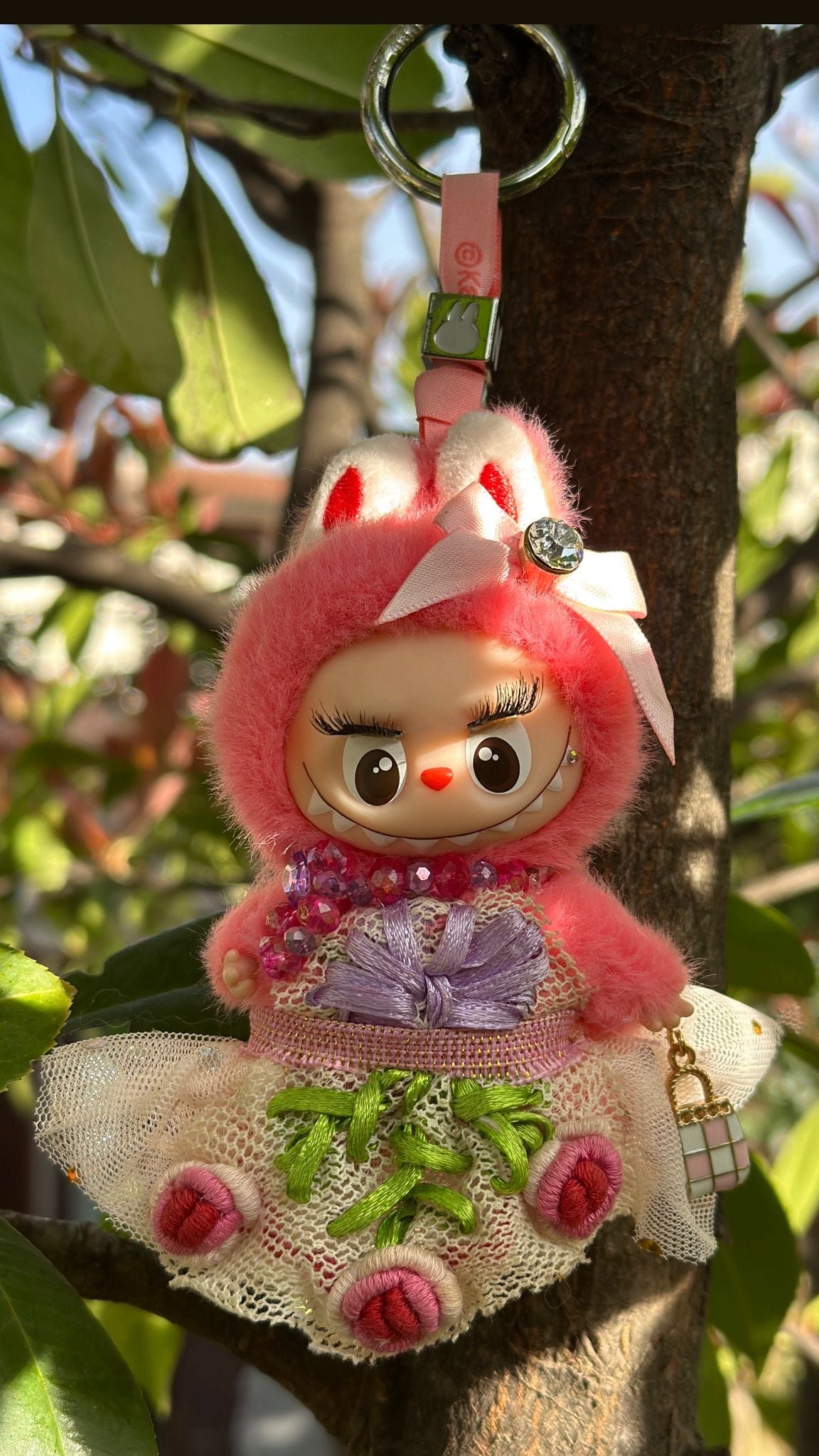 Charmbag Pin for Love fucsia lettera N