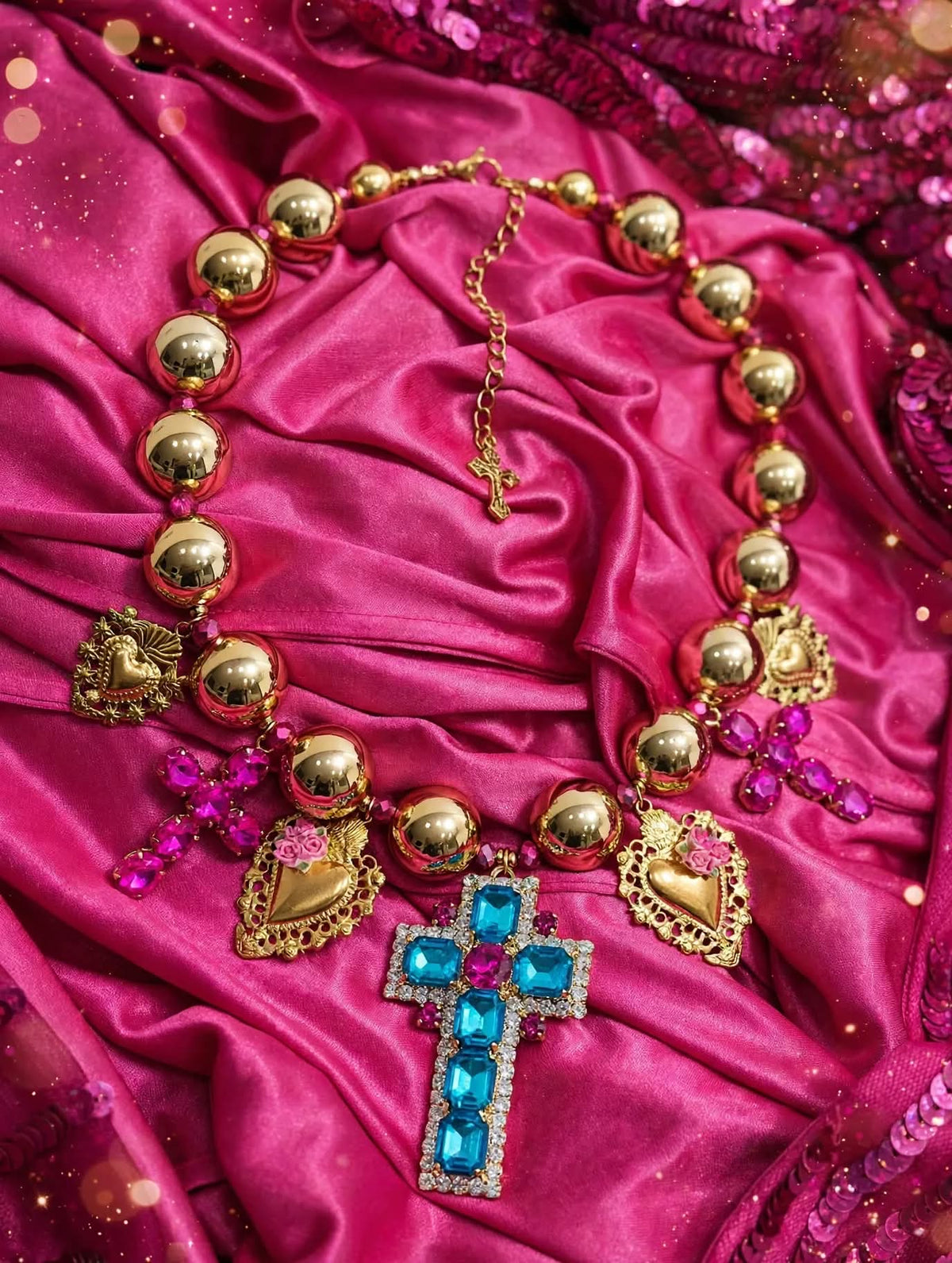 La religiosa oro fucsia