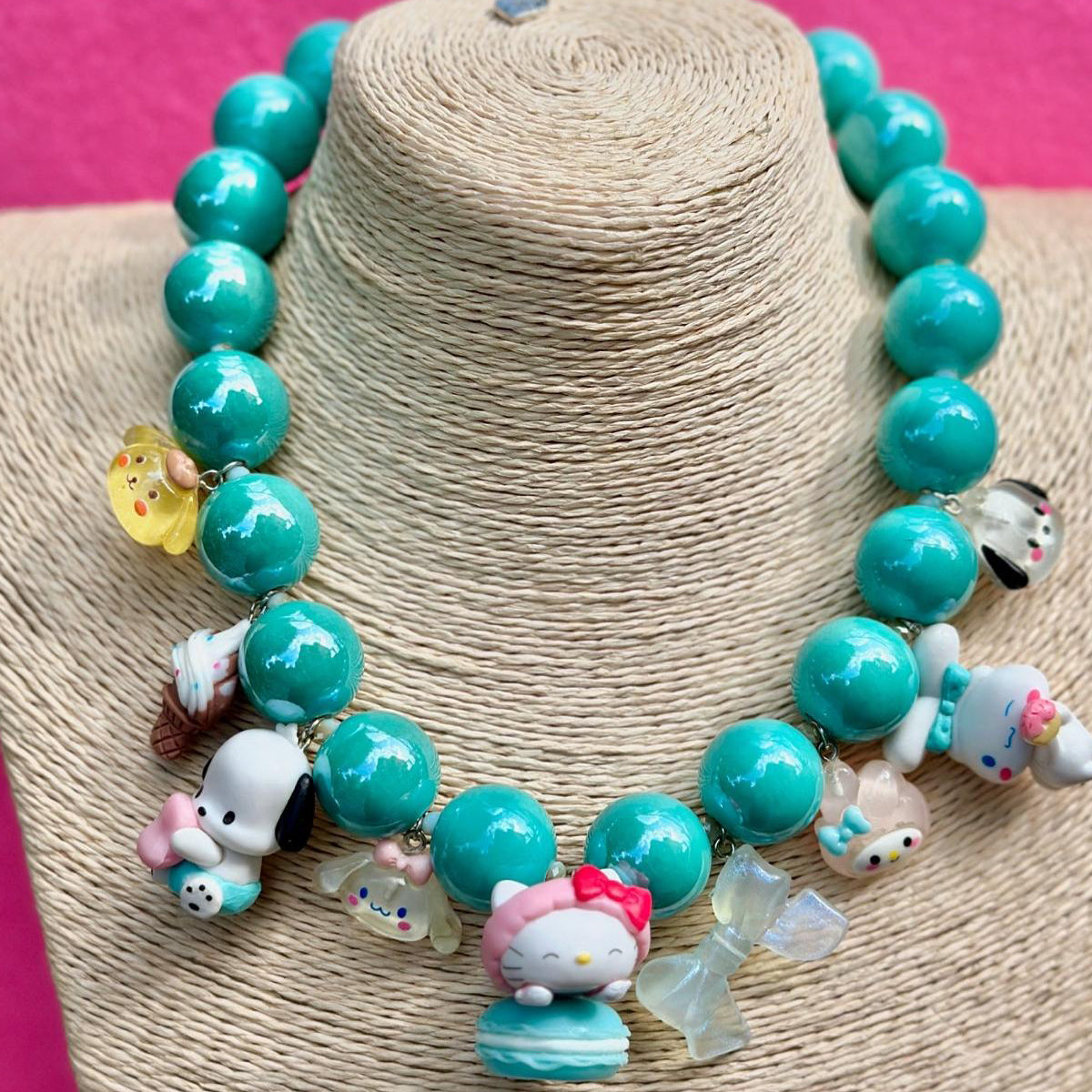 Hello kitty tiffany color necklace